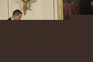 Click image for larger version

Name:	-obama-bows-.jpg
Views:	1
Size:	39.0 KB
ID:	34490