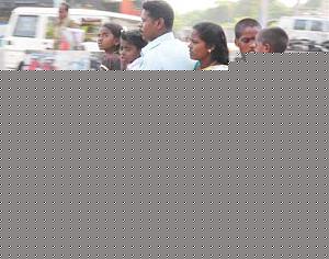 Click image for larger version

Name:	is this safe riving-dinamalar.jpeg
Views:	1
Size:	21.8 KB
ID:	35068